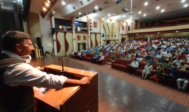 वैक्सीन नहीं तो नहीं मिलेगा राशन, अस्पताल में नो इंट्री