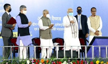 पीएम मोदी ने रानी कमलापति स्टेशन किया राष्ट्र को समर्पित