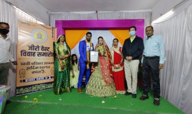 इंदौर मे नगर निगम के सफाई मित्र की जीरो वेस्ट शादी