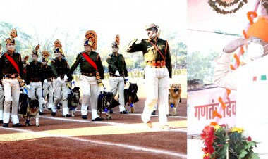 गणतंत्र दिवस मुख्य समारोह में राज्यपाल ने ध्वज फहराया