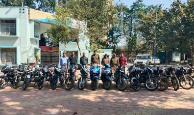 शातिर वाहन चोरों की गैंग को डकैती की योजना बनाते हुए गिरफ्तार