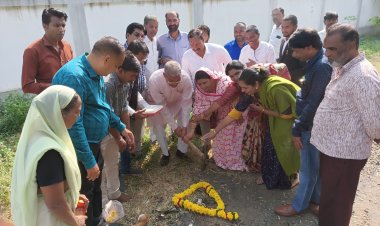 विधायक  ने किया स्टॉर्म वाटर लाइन का भूमि पूजन 