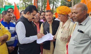 भारतीय किसान संघ ने इंदौर सांसद को दिया ज्ञापन