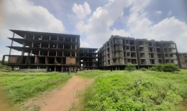 मध्यप्रदेश शासन के हाथ से करोड़ों की भूमि फिसली