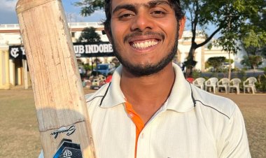 पवन गौड़ ने श्री राम स्पोर्ट्स के लिए मारा शतक