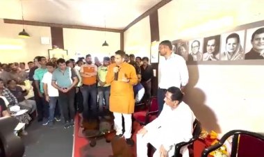 जीतू पटवारी ने खोला विकास प्राधिकरण के खिलाफ मोर्चा ,कांग्रेस के घोषणा पत्र में  प्राधिकरण पर शिकंजा कसने की घोषणा की रखी कमलनाथ से मांग