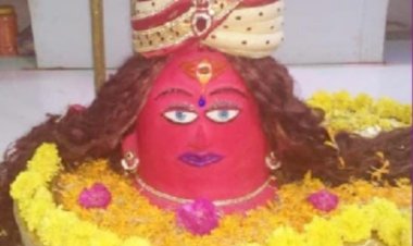 शहर में ज़ोर पकड़ रहा धार्मिक माहौल