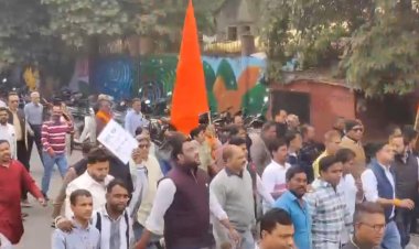 इंदौर में बांग्लादेश के खिलाफ विशाल महारैली, हजारों ने किया पैदल मार्च ,सरकार और संगठन को दिल खोल कर कोसते रहे राष्ट्र भक्त