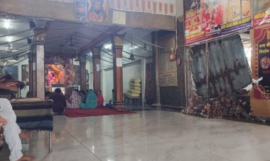 सेंधमार पुजारीः मंदिर में लगा दी सेंध