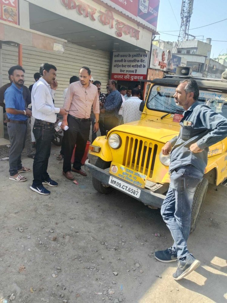 कमिश्नर का नाम, कानून की धज्जियां: सहायक राजस्व अधिकारी मयंक जैन की ‘बेतुकी दलीलों’ से सील हुई दुकानें ,इंदौर नगर निगम एक बार फिर सवालों के घेरे मे ।