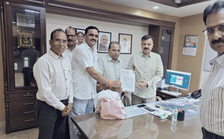 ई-अटेंडेंस पर वेतन कटौती का आदेशः शिक्षक संघ ने किया विरोध, तत्काल निरस्तीकरण की मांग